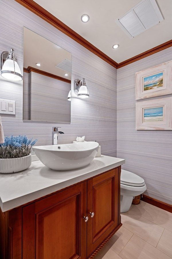 best yacht sales deals SILVER SEAS - BURGER BOAT COMPANY