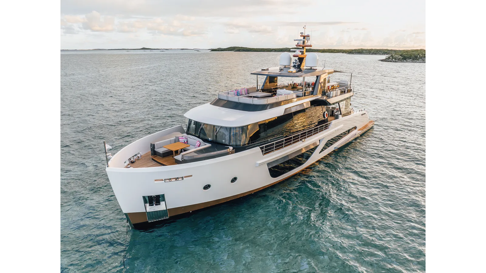 Лучшие предложения покупки яхты VIVACE 102