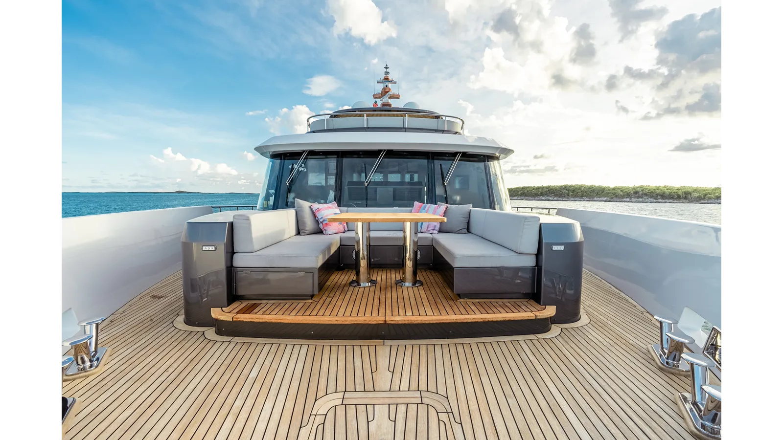 Купить яхту VIVACE 102 в Shestakov Yacht Sales