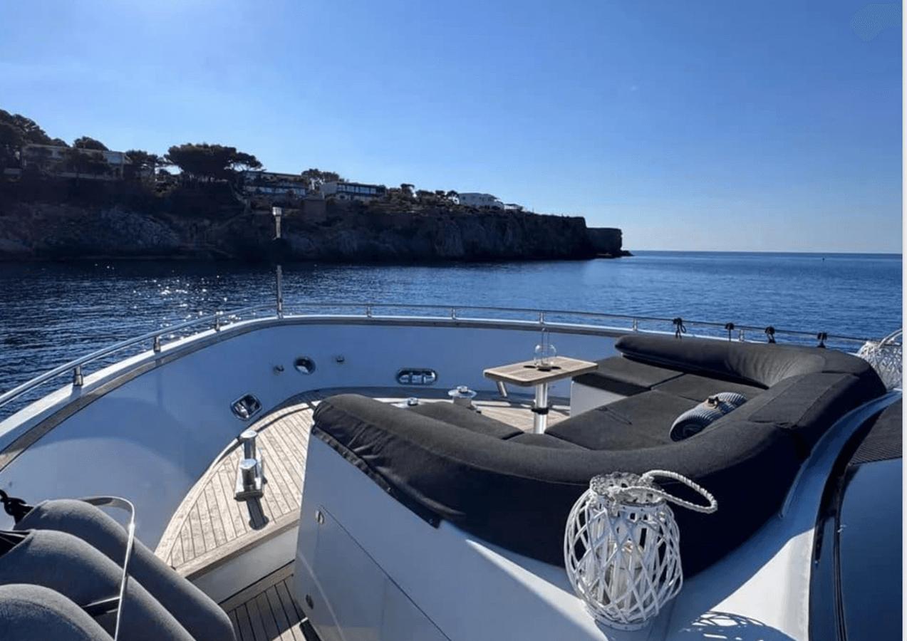 Лучшая цена на BLUE MOON