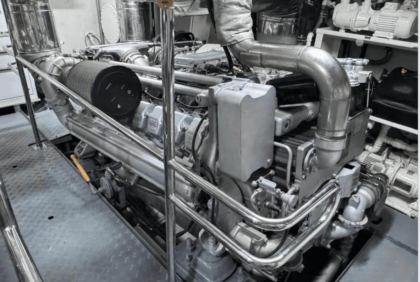 Лучшие предложения покупки яхты BLUE MOON 88