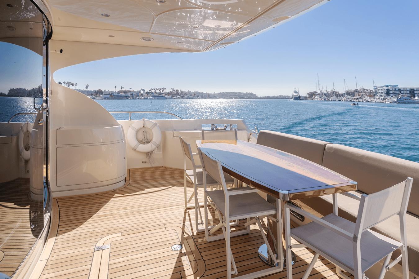 best yacht sales deals FINE SEAS-ONINGS 720 Fly