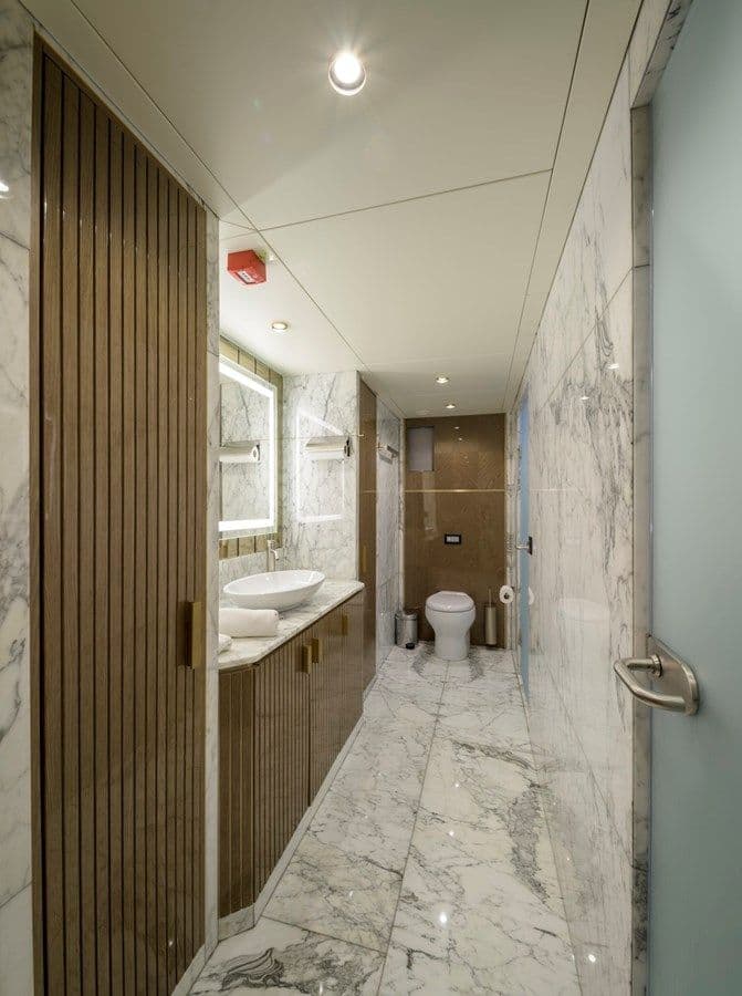 EBYSHINE - BLAUNDUS YACHTS