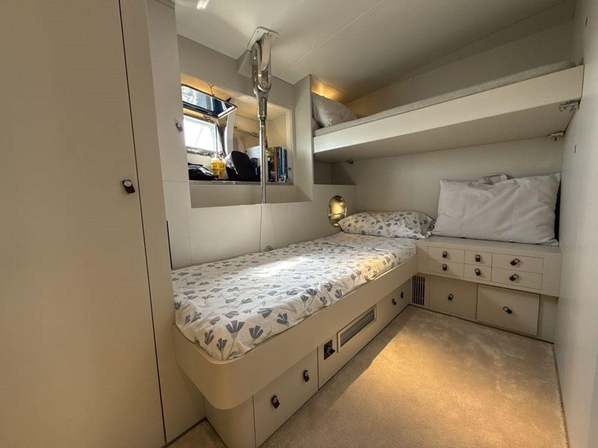 the best price on XIDABY 1993