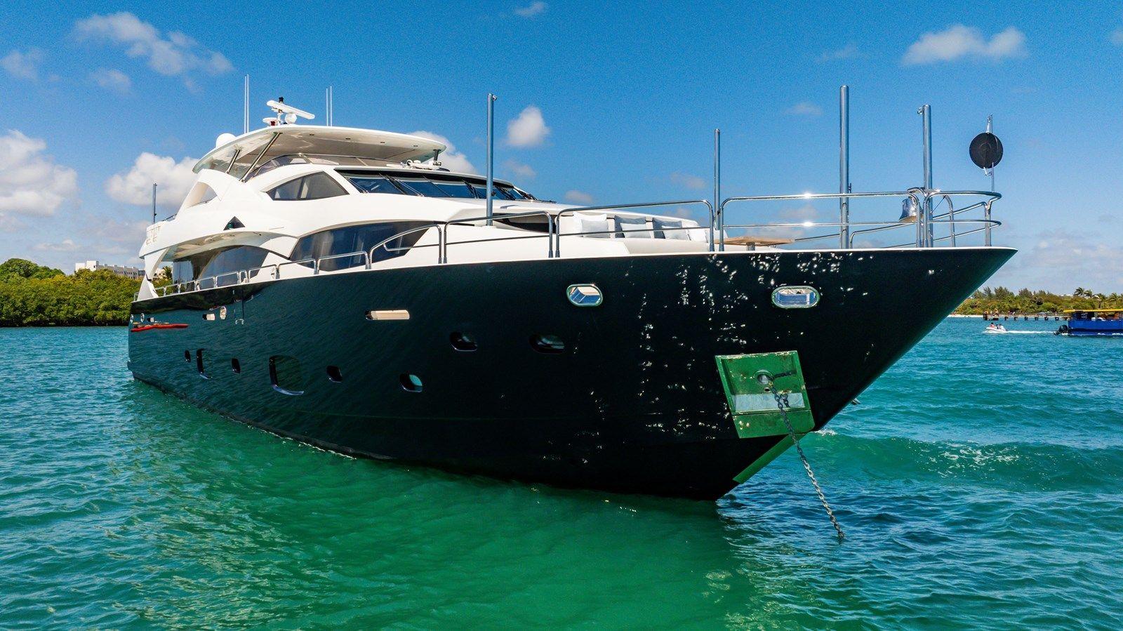 Buy a yacht PRECIOSO 2011