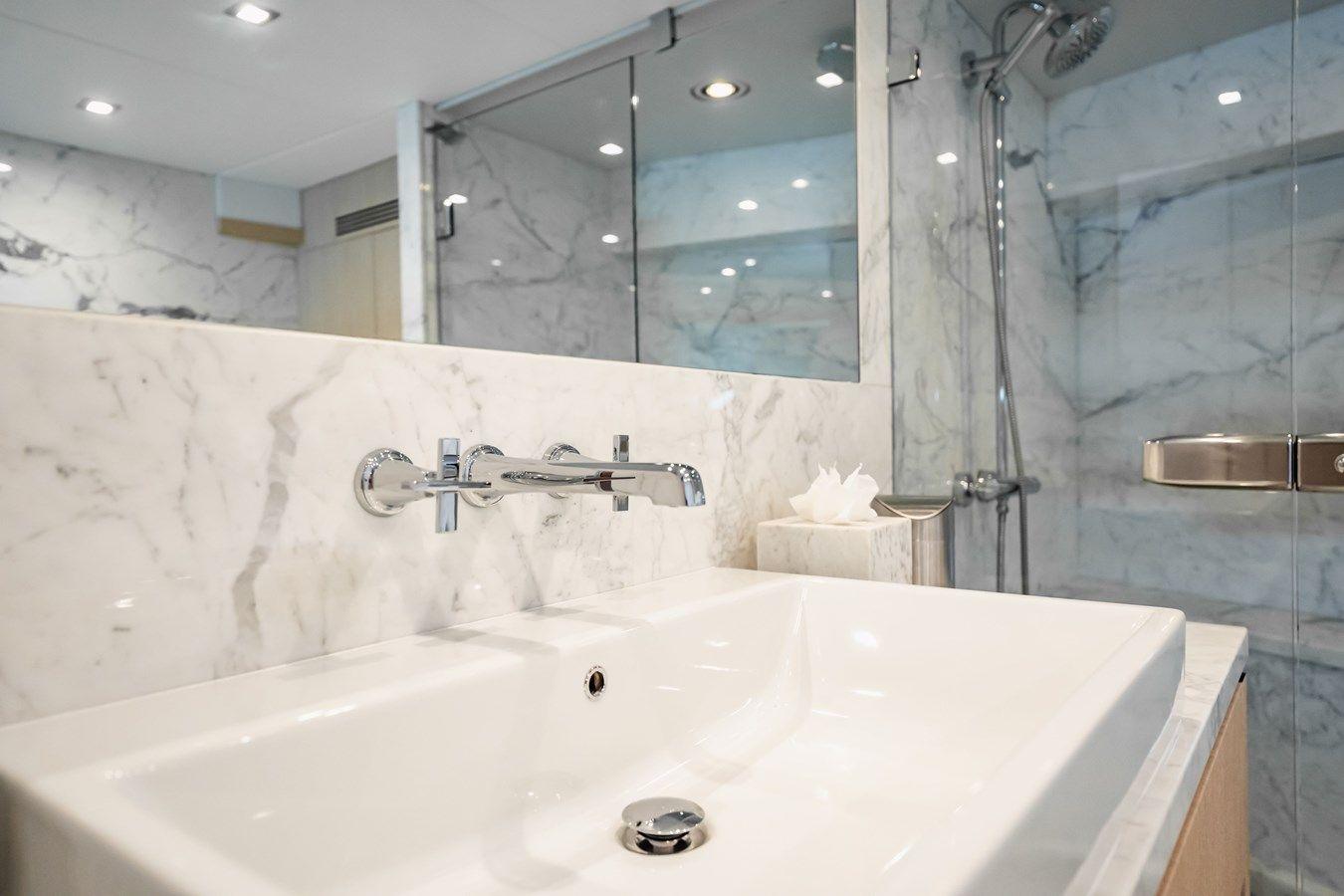 Buy a PRECIOSO - Sunseeker at Shestakov Yacht Sales