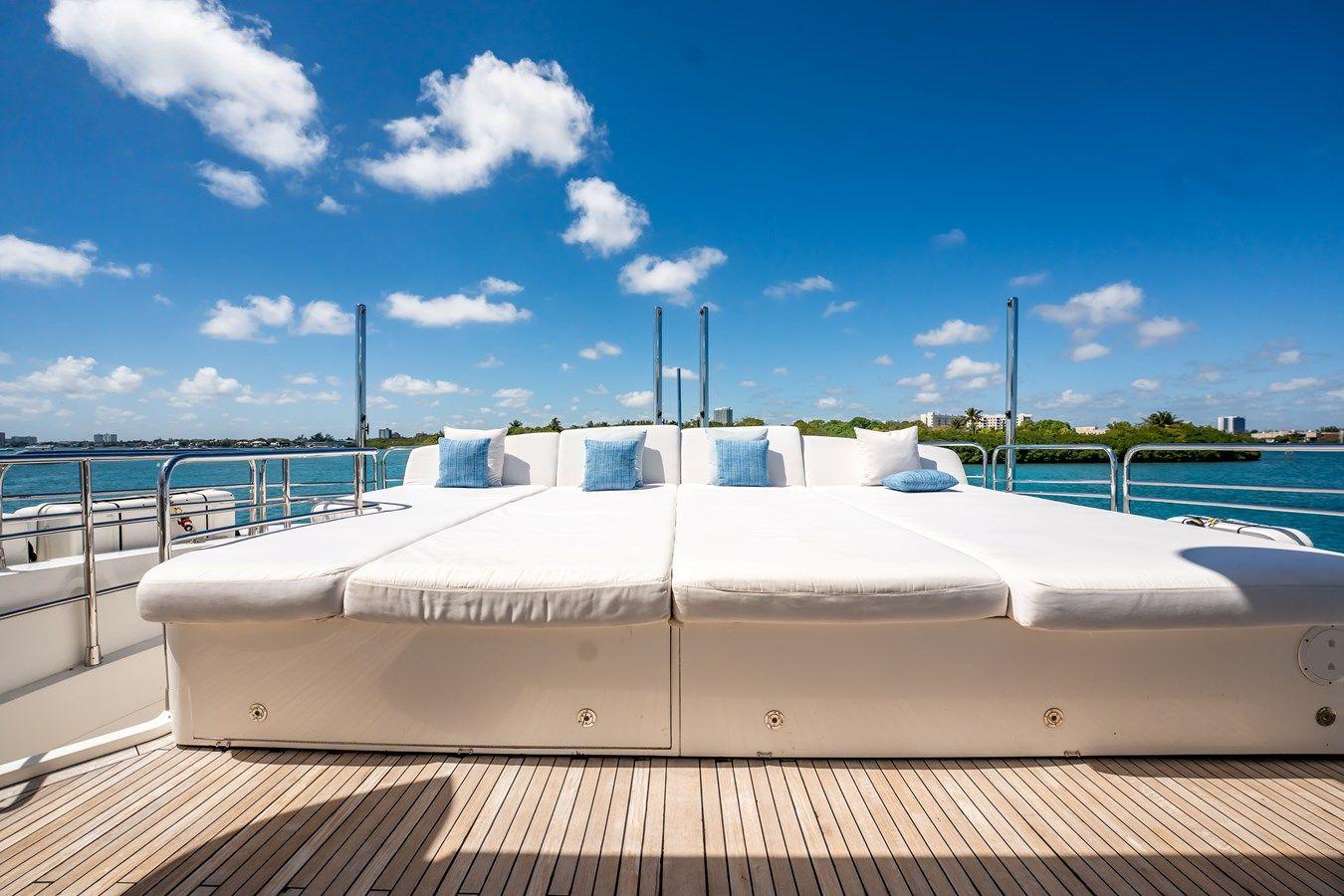 Buy a PRECIOSO 34 Meter Yacht at Shestakov Yacht Sales