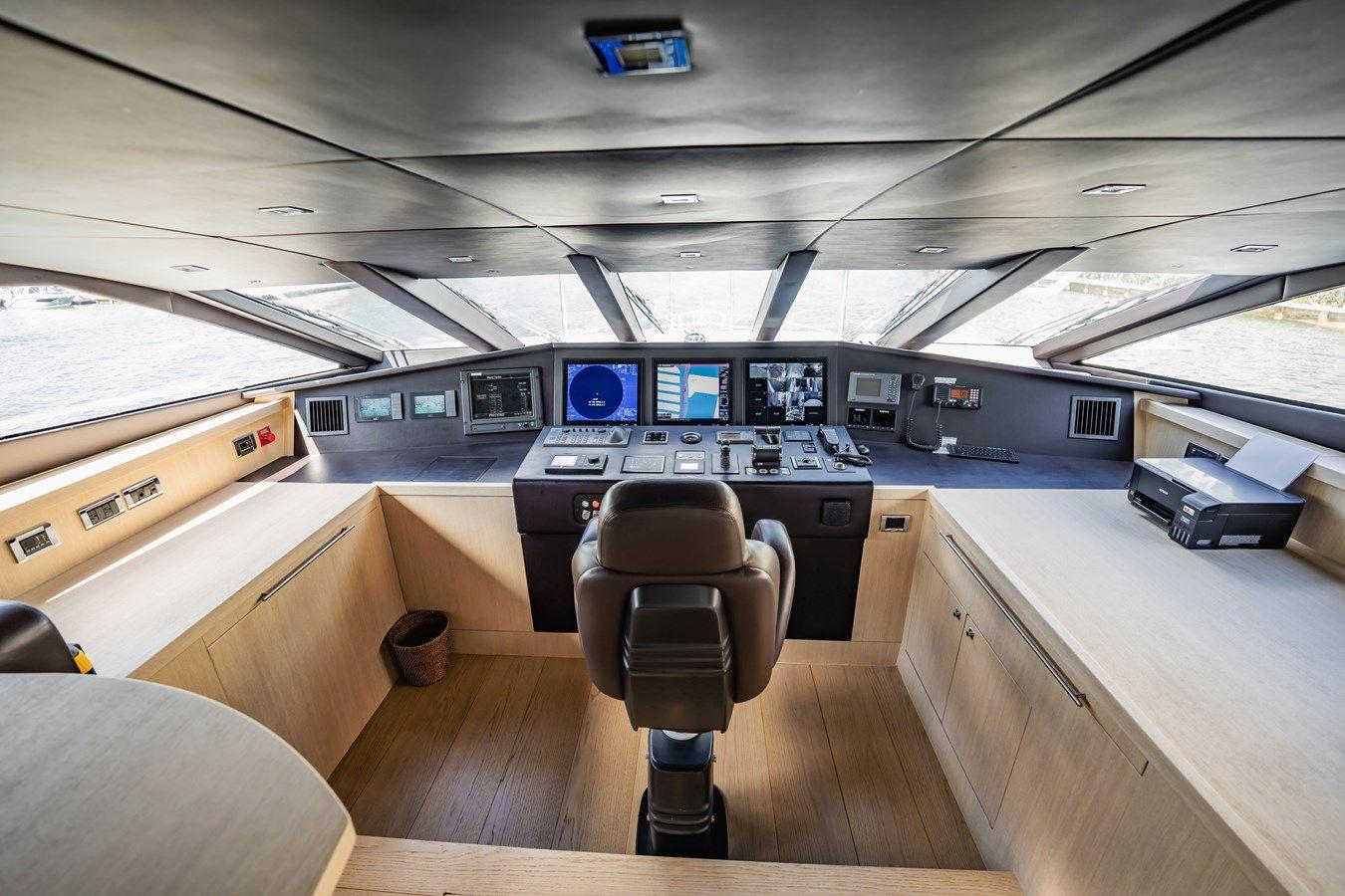 Buy a yacht PRECIOSO