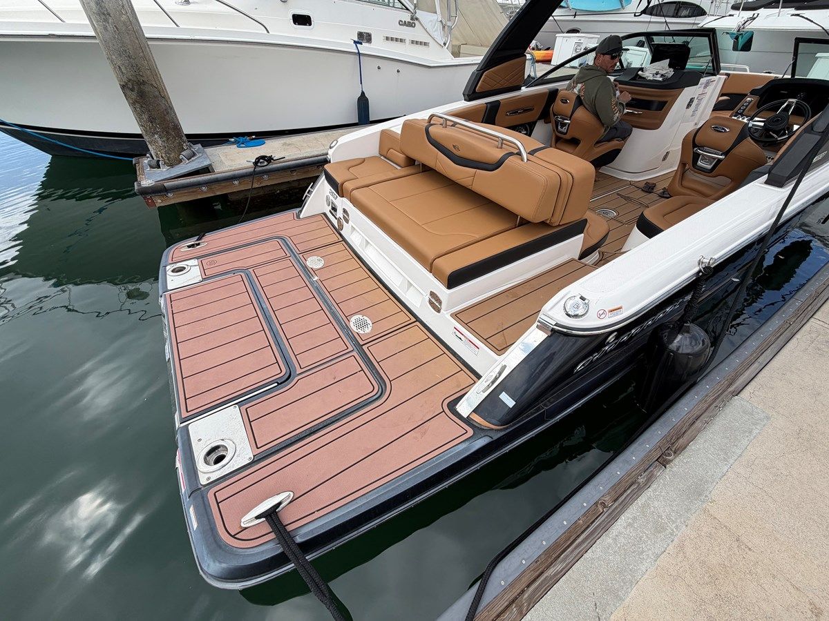 Buy a Chaparral 26 at Shestakov Yacht Sales