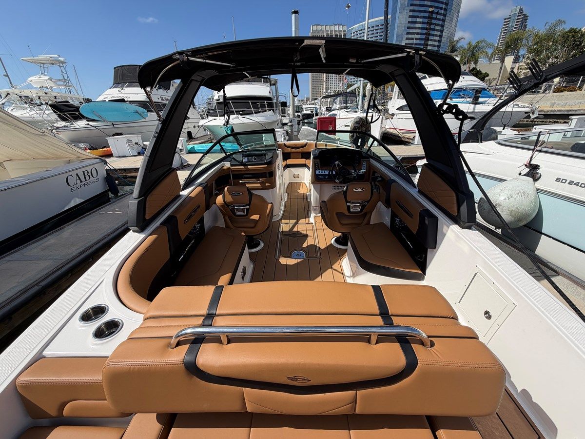 Buy a yacht Chaparral 26
