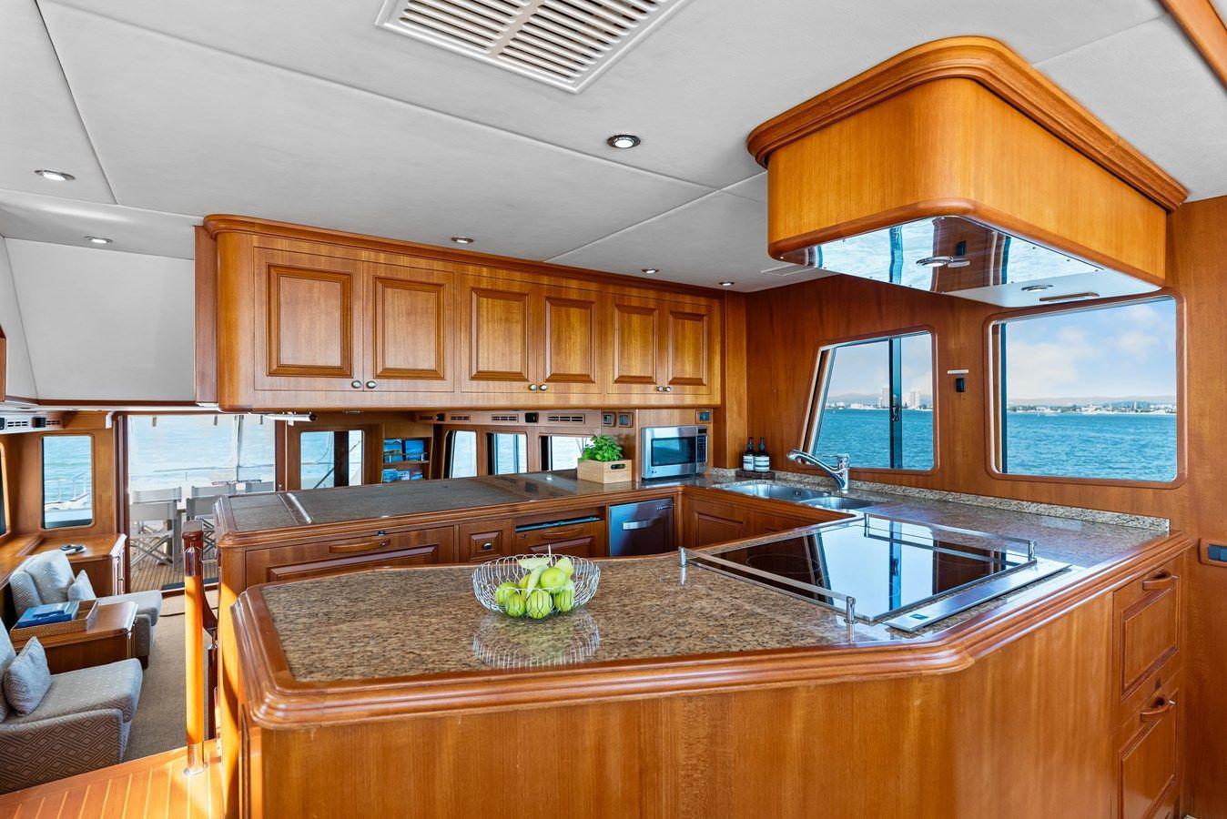 Buy a yacht Encore - GRAND BANKS MARINE