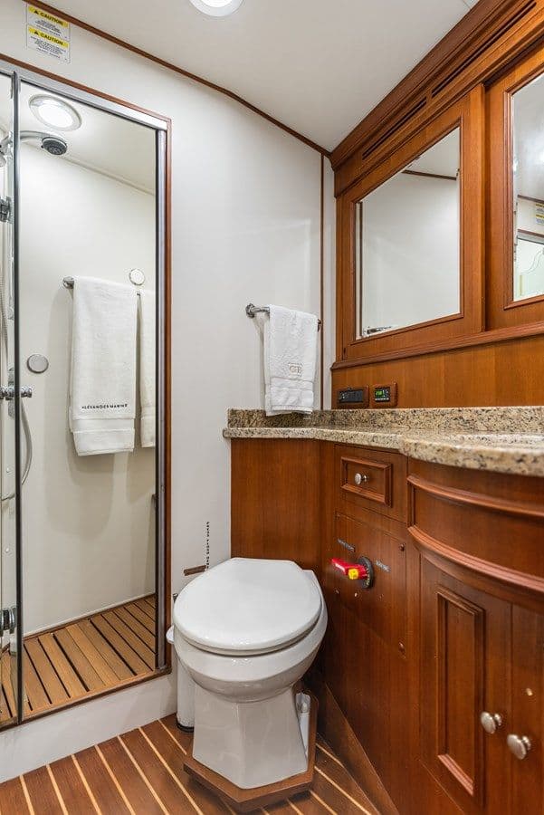 Encore 71 yacht sale