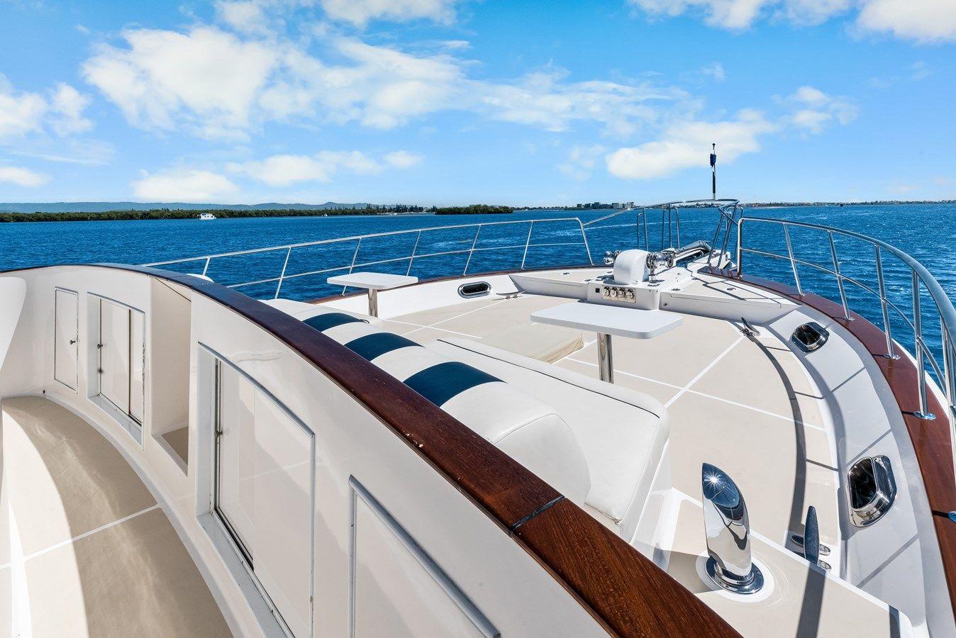 Buy a yacht Encore 71