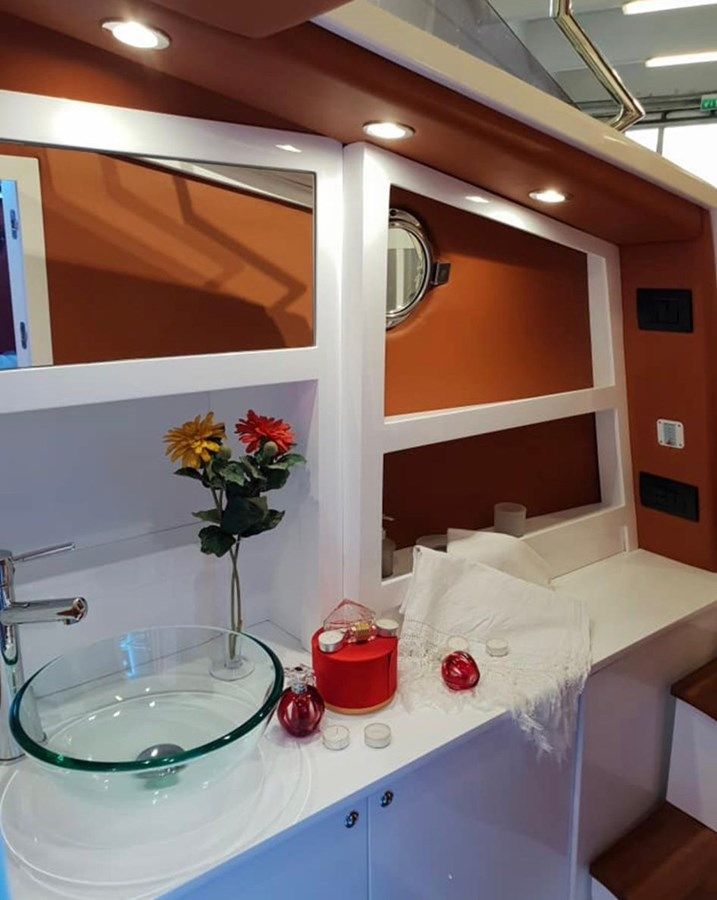 best yacht sales deals President 12 40