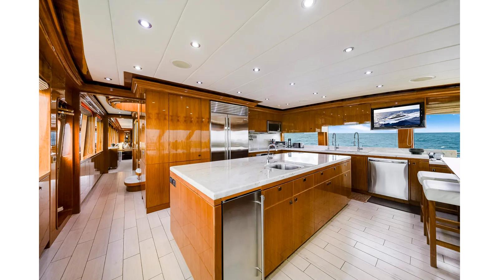 Buy a MESMERIZE at Shestakov Yacht Sales