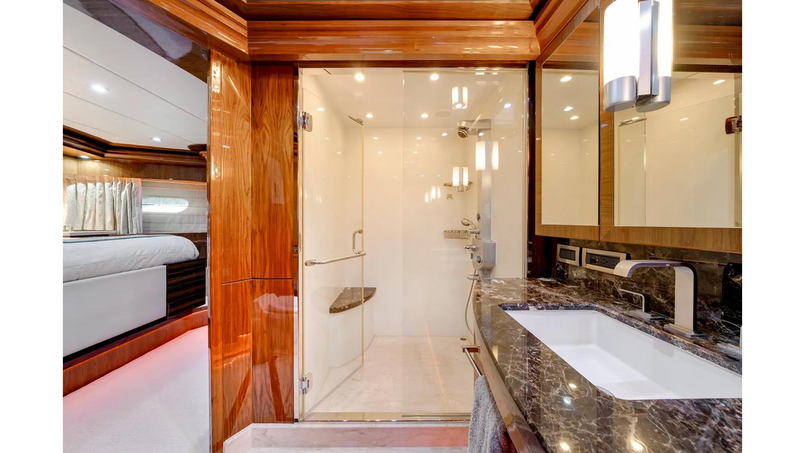 MESMERIZE - Hargrave yacht sale