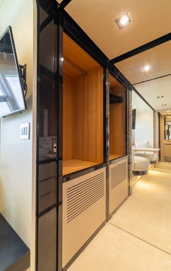 SABI - Azimut Yachts price