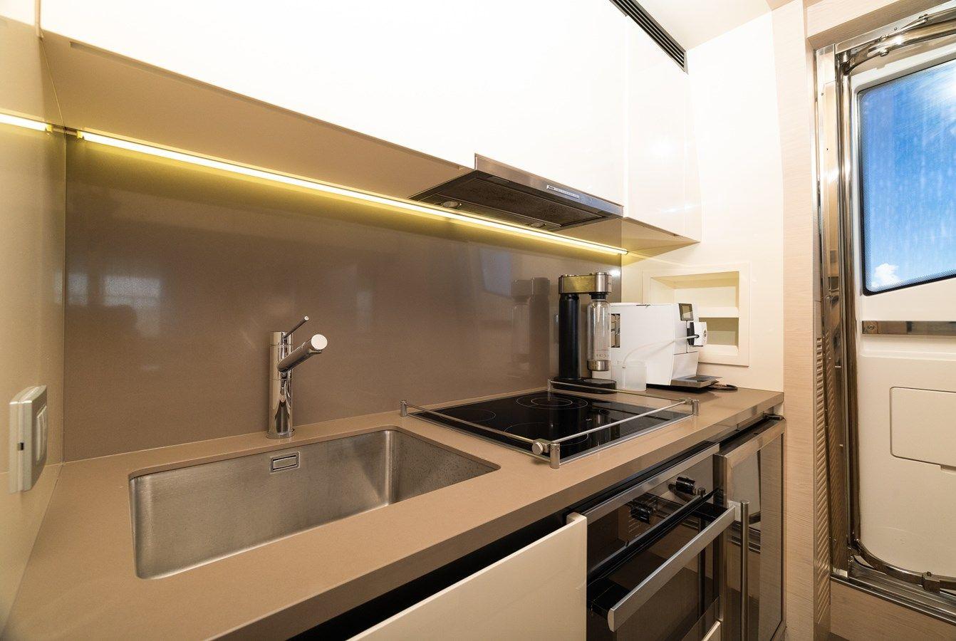 the best price on SABI - Azimut Yachts