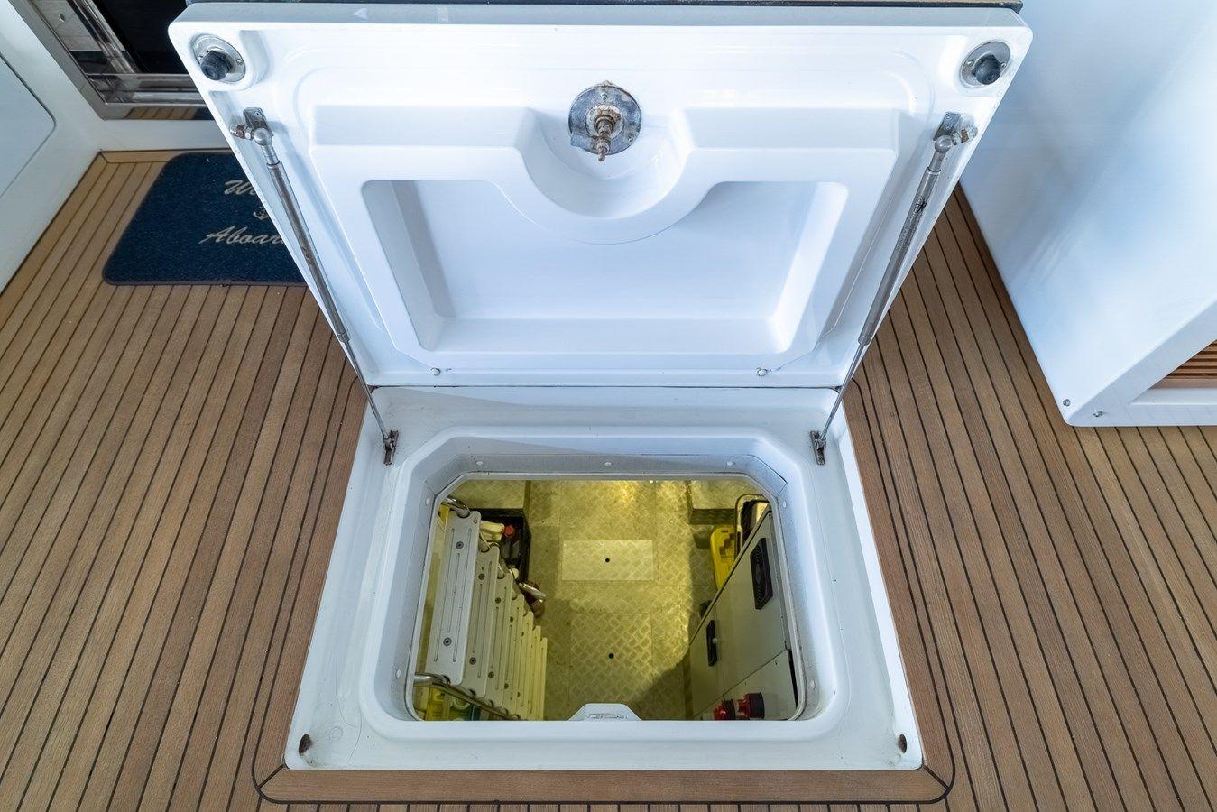 Buy a yacht SABI - Azimut Yachts