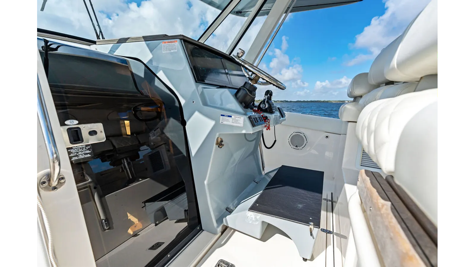 PURSUIT S 378 SPORT 37 price