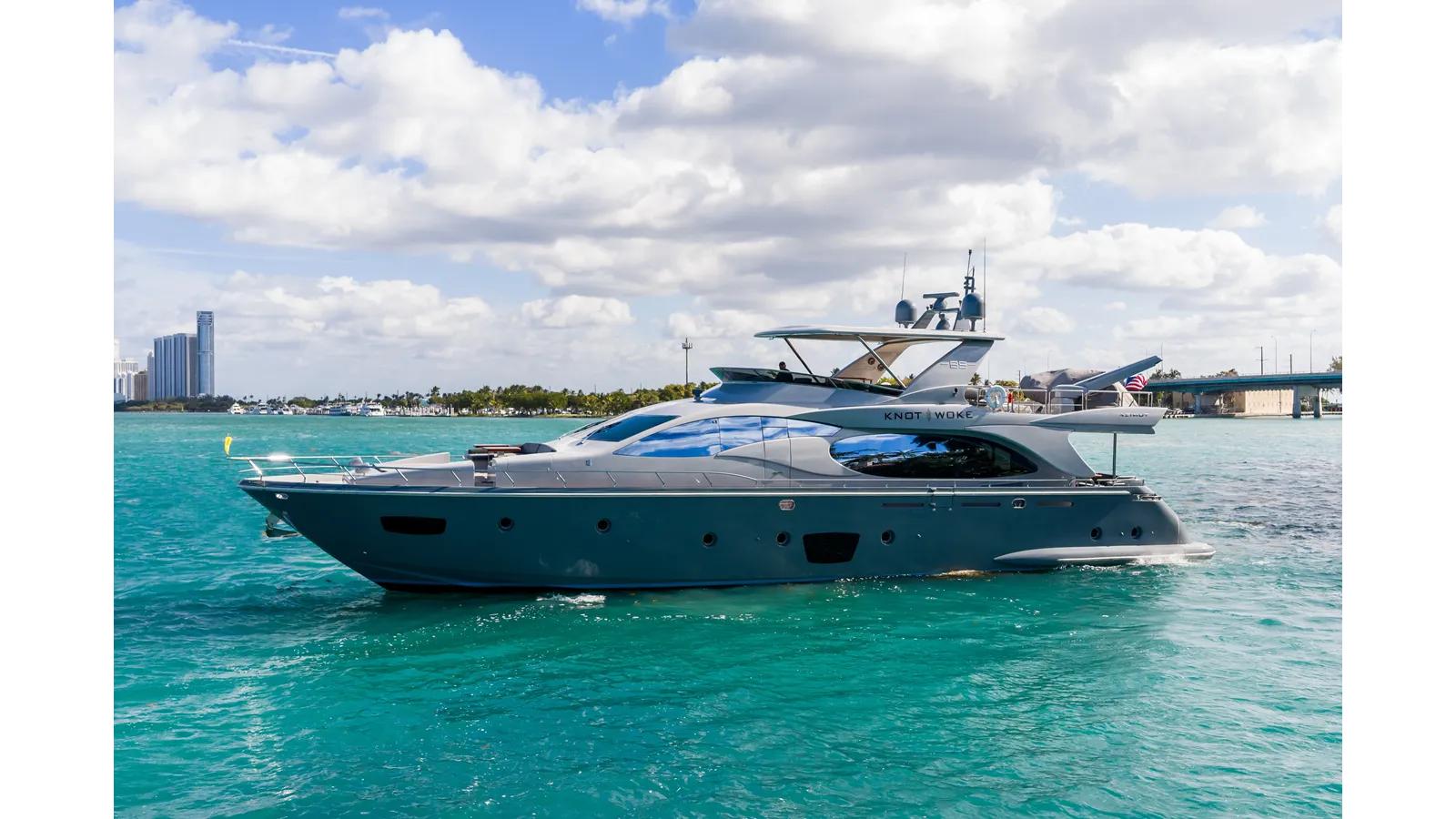 the best price on Knot Woke