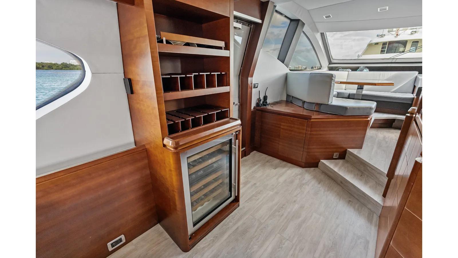 Knot Woke Flybridge price