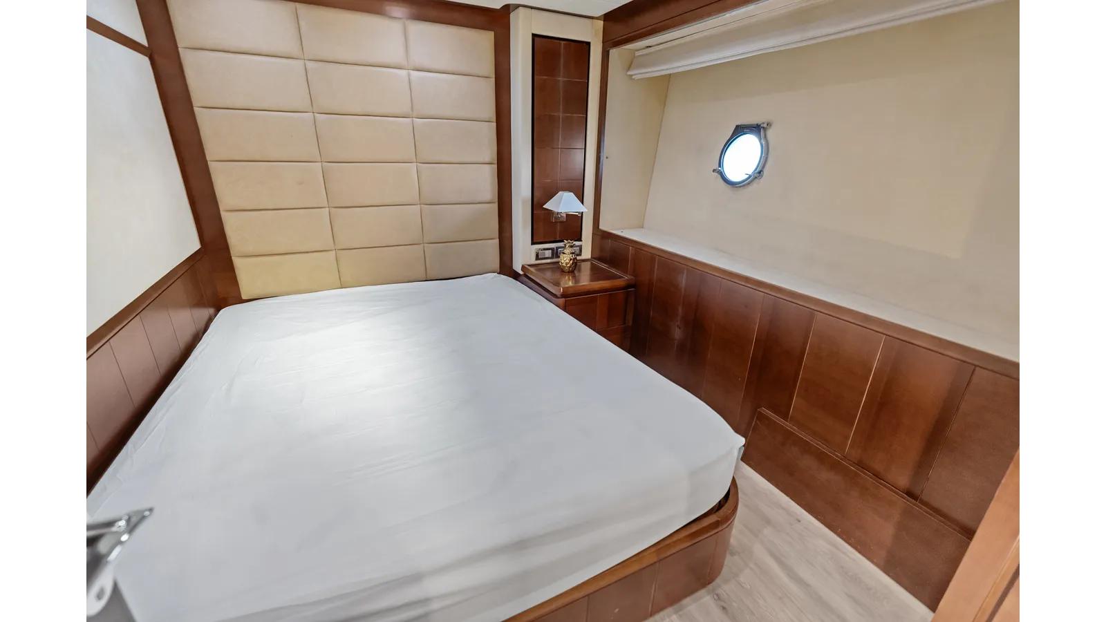 Buy a Knot Woke - Azimut Yachts at Shestakov Yacht Sales