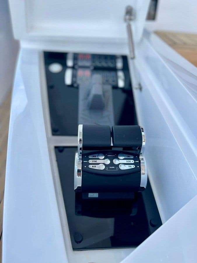 best yacht sales deals SU 86