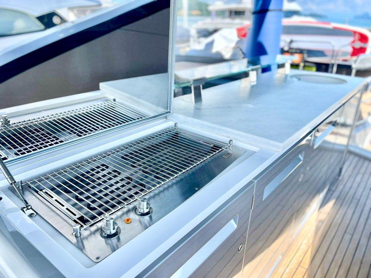 Buy a yacht SU - Sunseeker