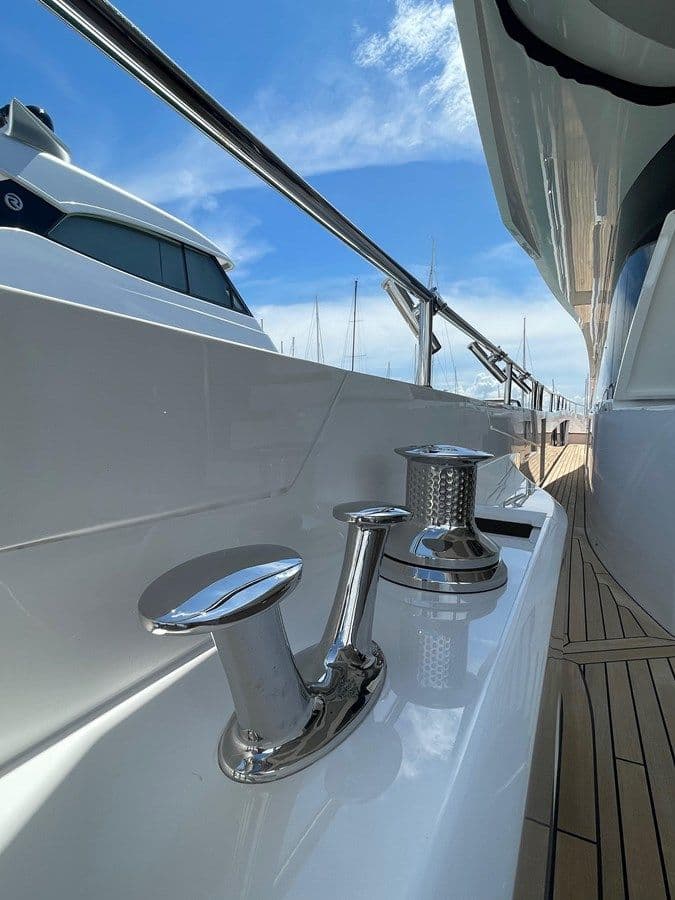 best yacht sales deals SU - Sunseeker