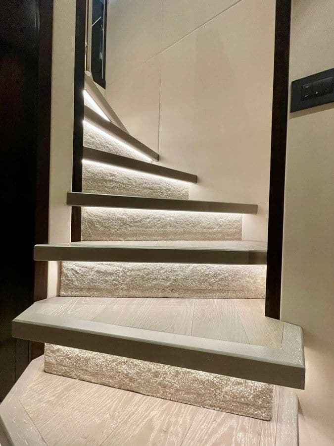 Buy a SU 86 at Shestakov Yacht Sales