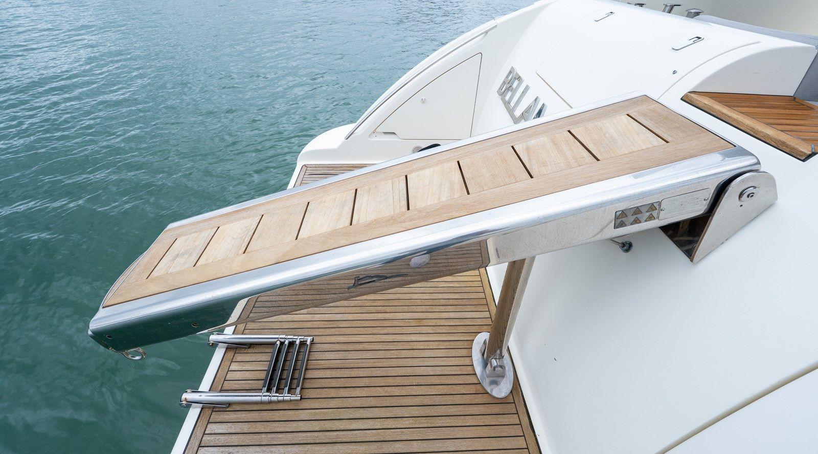 the best price on Bellami Too - Azimut Yachts