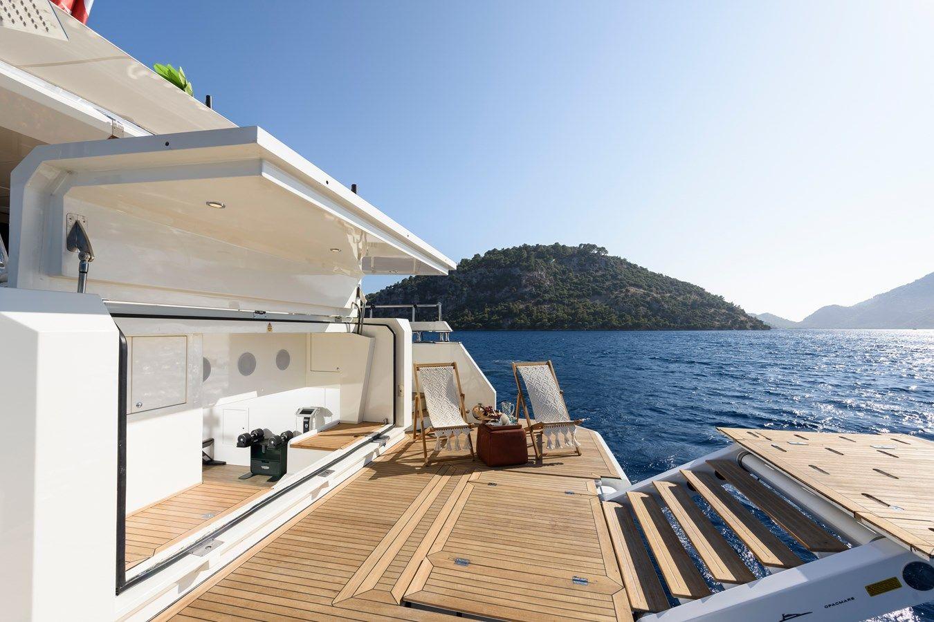 Buy a yacht LADY LUNA 105