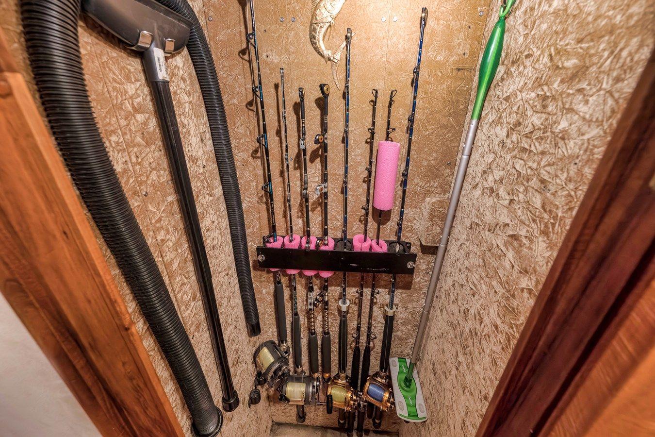 TWIN TALES yacht sale