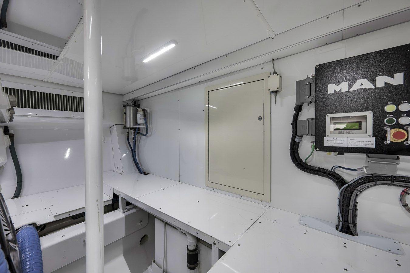 best yacht sales deals TWIN TALES - HINES FARLEY