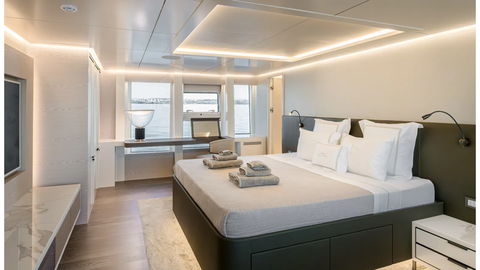 Buy a NUMARINE 40MXP - Numarine at Shestakov Yacht Sales