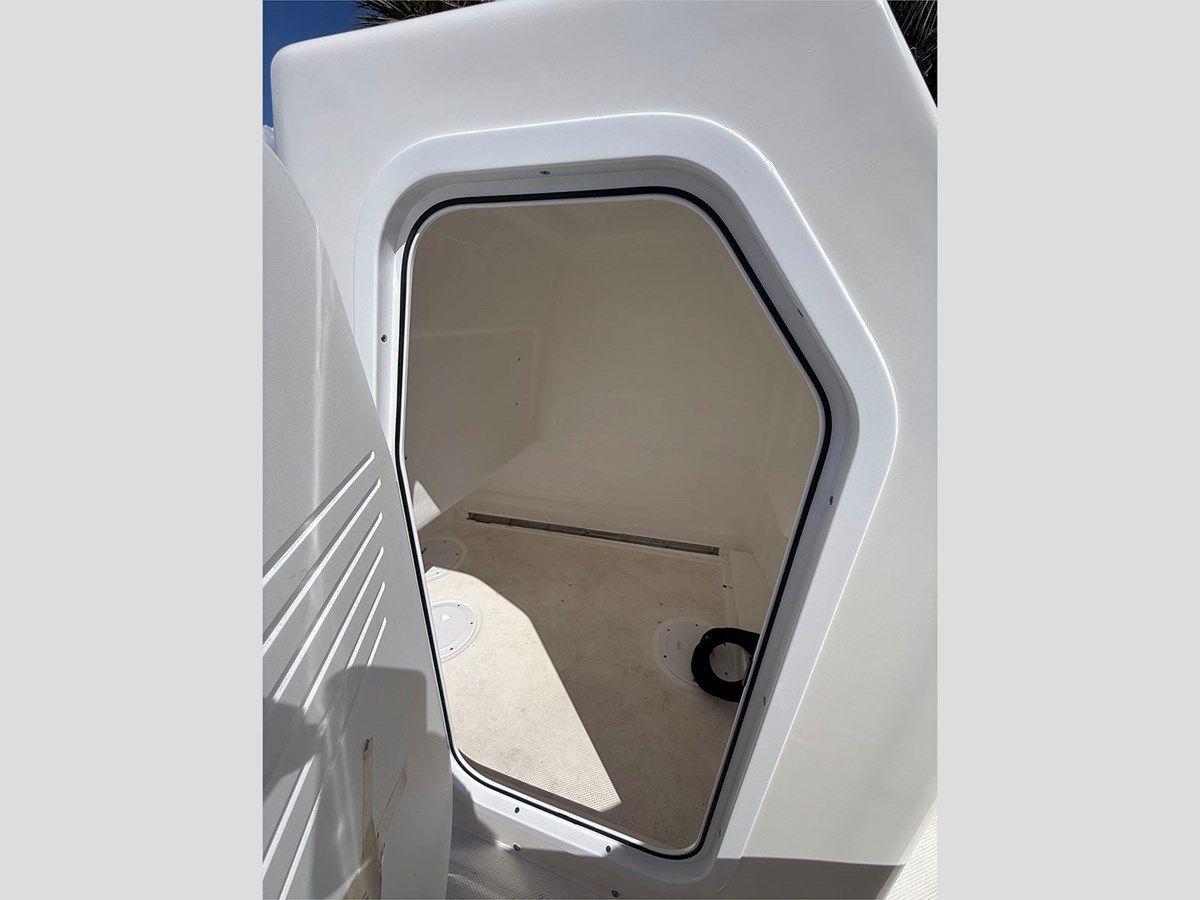 Buy a yacht 24' Everglades 2017 243 CC - Everglades