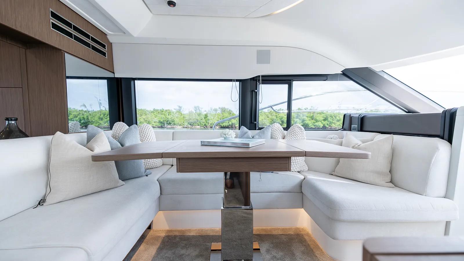 the best price on F4.9 - PRESTIGE