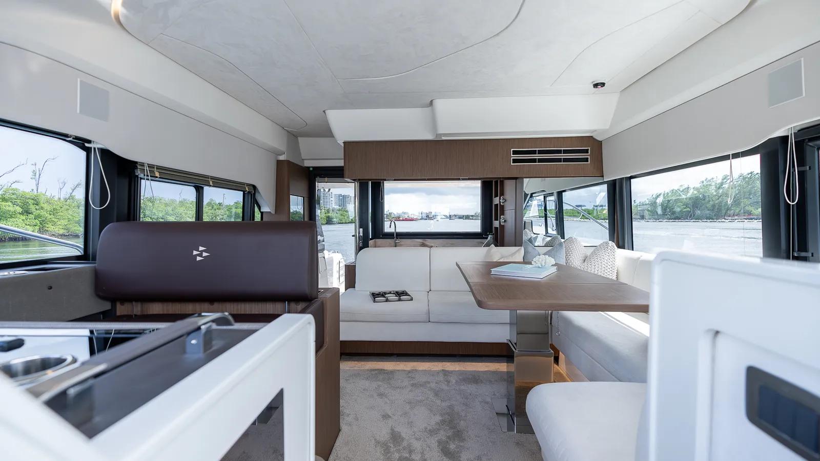 F4.9 2025 yacht sale