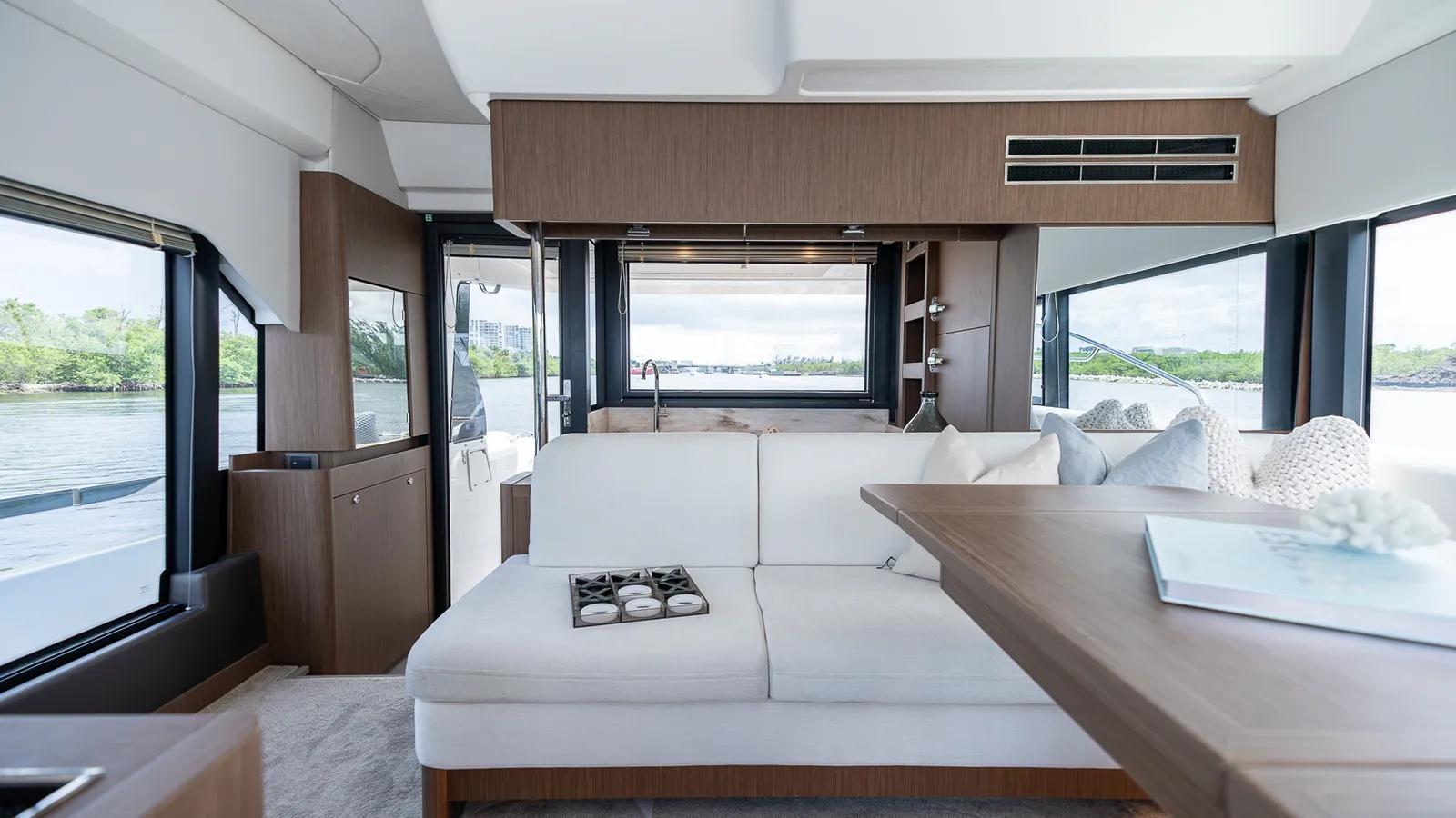 the best price on F4.9 - PRESTIGE