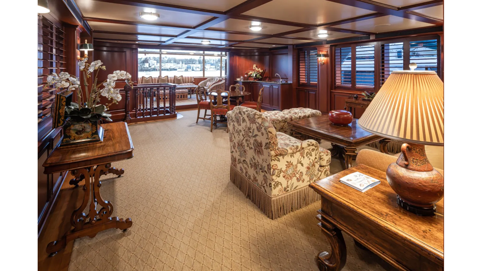 Marlinda Flybridge Motoryacht