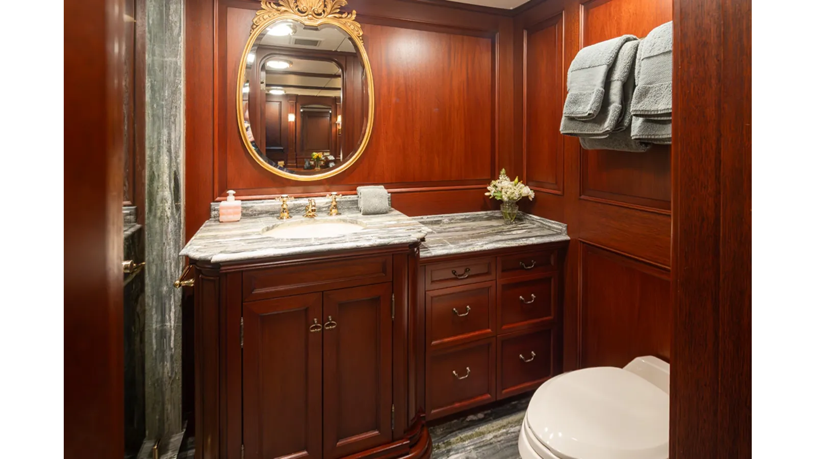 Продажа яхты Marlinda 132