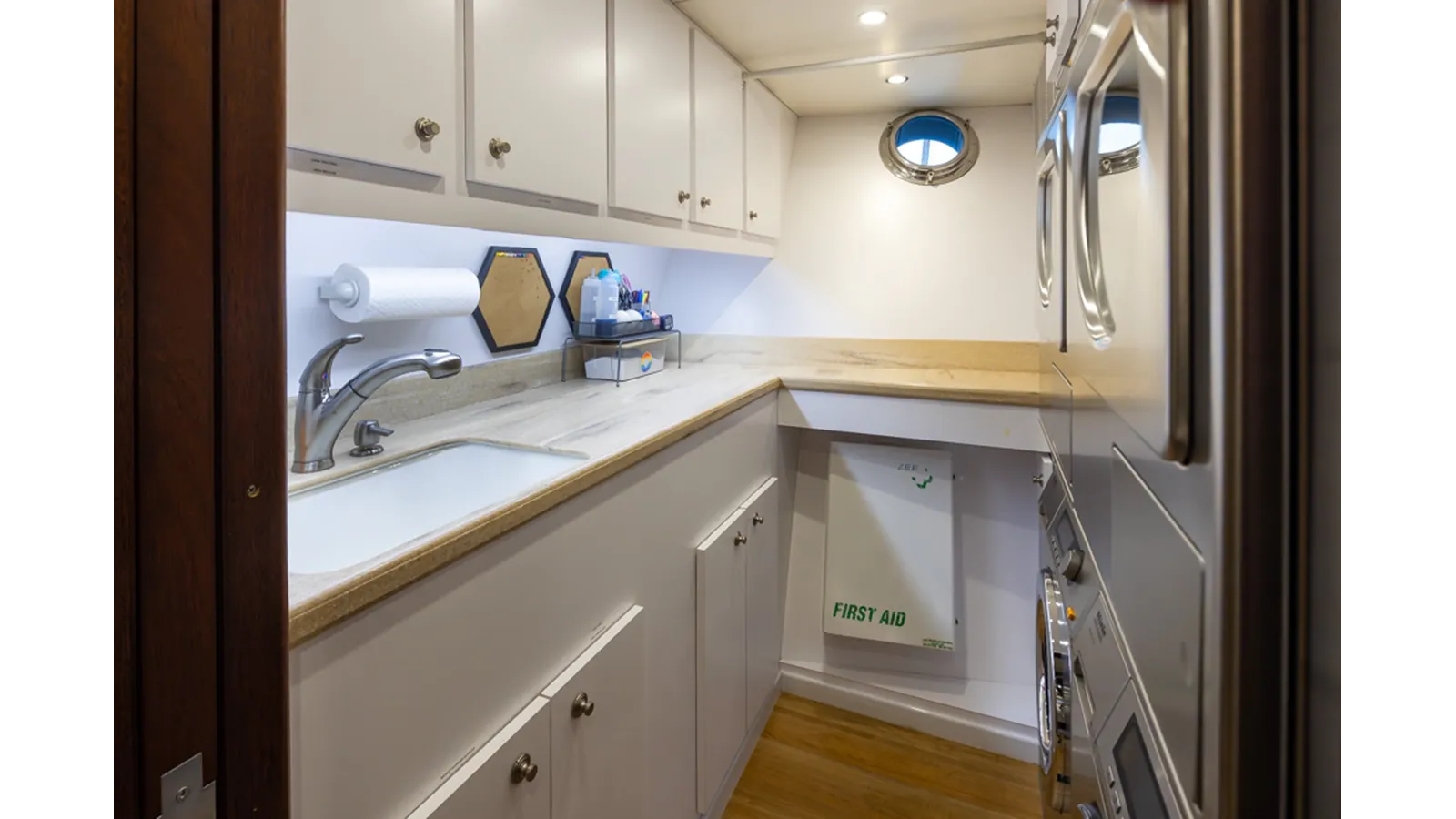 Лучшая цена на Marlinda