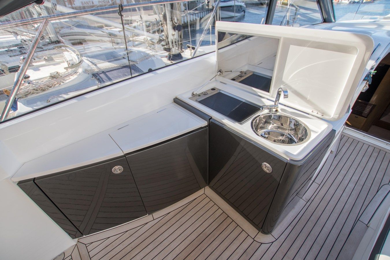 Купить яхту Princess V48 Open 2014 в Shestakov Yacht Sales