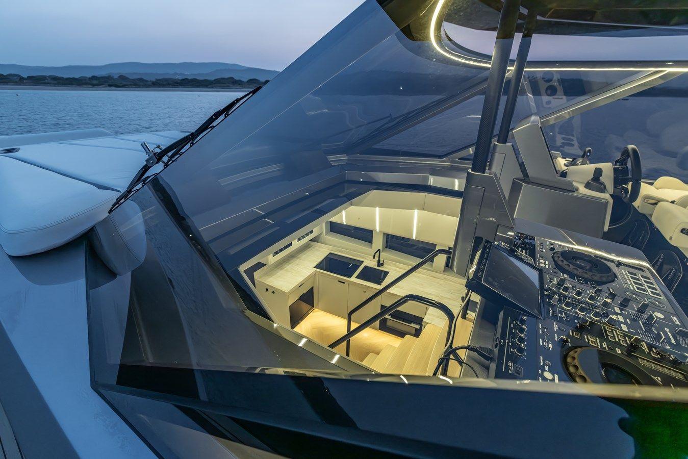 the best price on COOLR