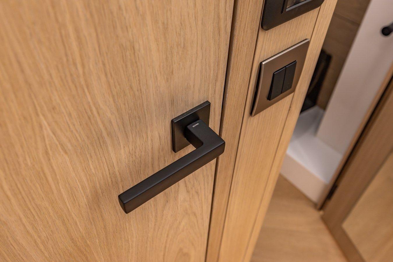 Buy a COOLR - STEELER YACHTS at Shestakov Yacht Sales