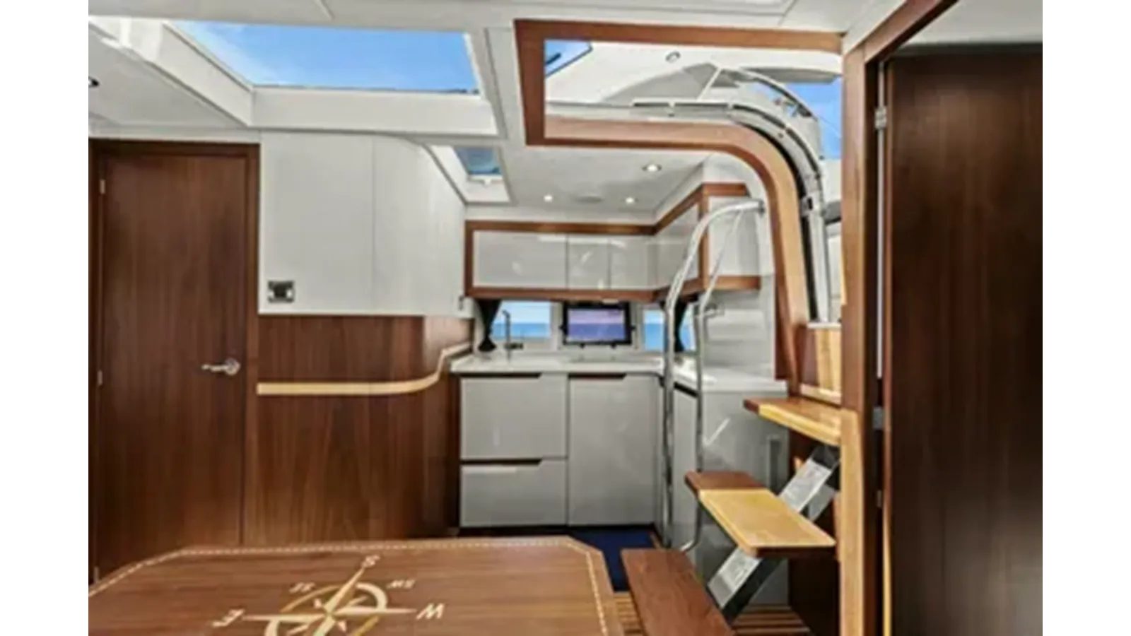 Лучшие предложения покупки яхты BOARD ROOM 385 HTS