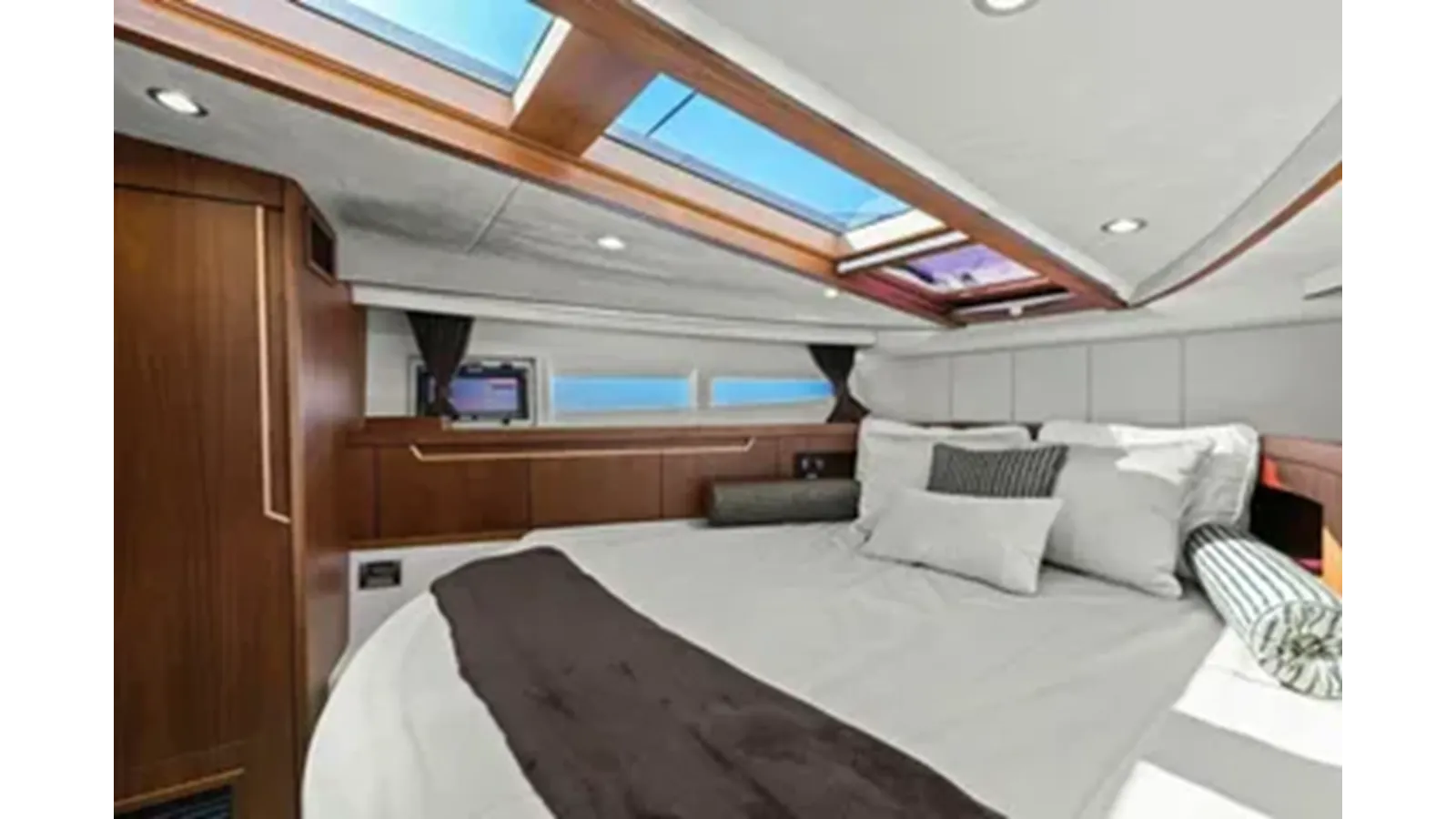 Продажа яхты BOARD ROOM 2017