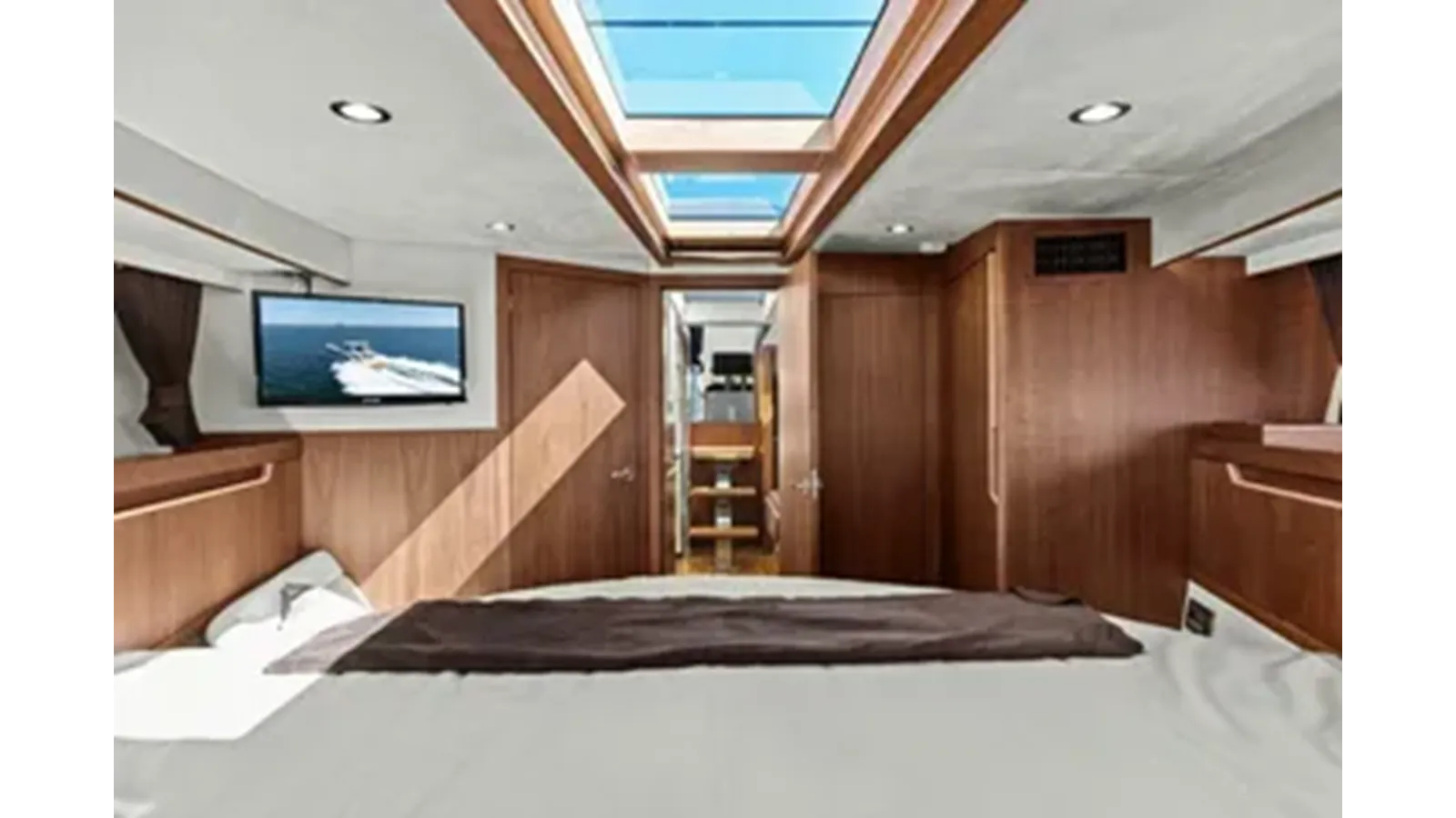 Лучшая цена на BOARD ROOM