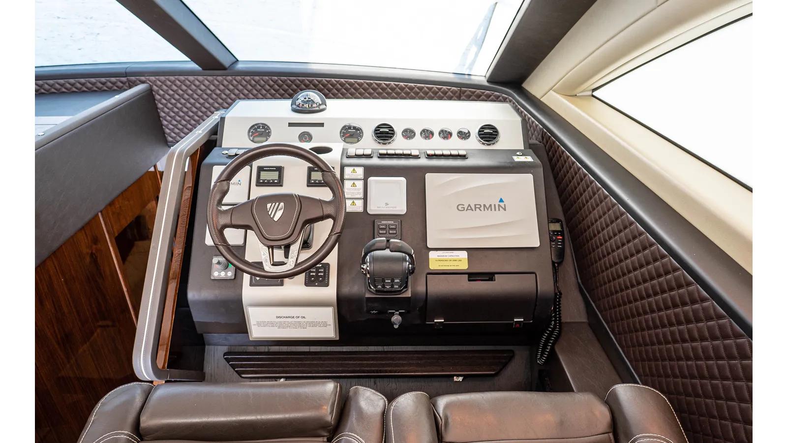 Buy a yacht FOREVER RECESS - Fairline